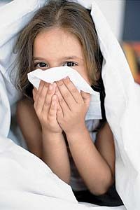 Вирусный ринит у детей: особенности лечения